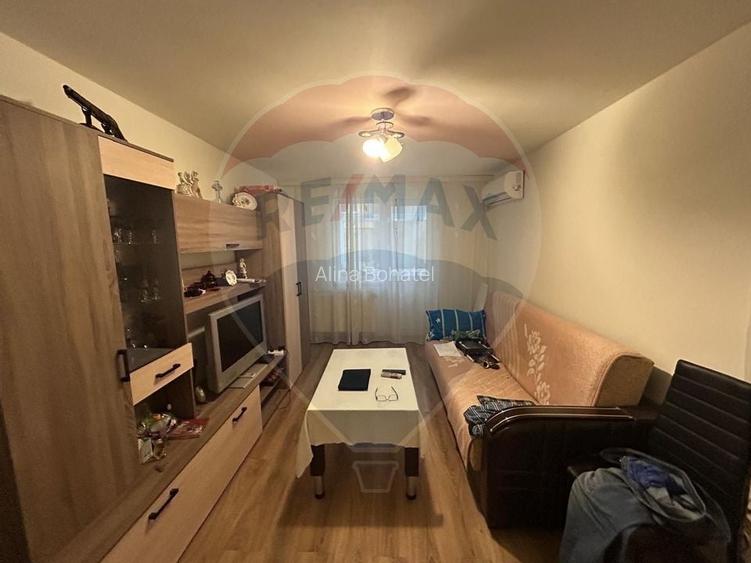De vanzare apartament cu doua camere, langa Universitate