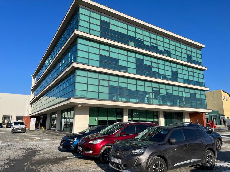 De vânzare Clădire modernă de birouri în zona de Est a Bucurestiului - 1