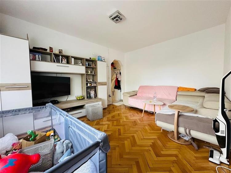 APARTAMENT 3 CAMERE, ETAJUL 2, TIP T, ZONA VELENTA, STRADA SELEUSULUI - 1