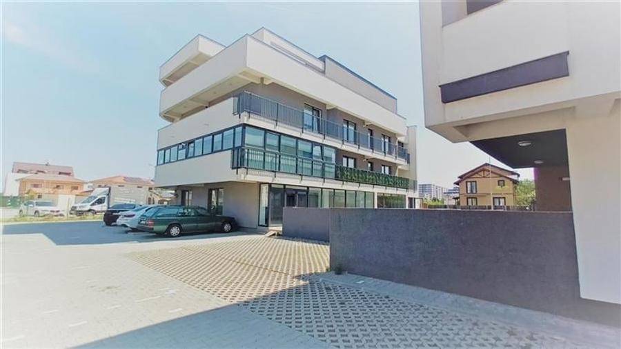 Spatiu 100 mp,ideal cabinete medicale,3 cai de acces,curent trifazic,Tractorul,B - 2