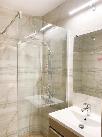 Apartament cu 4 camere decomandat, mobilat în Armeneasca