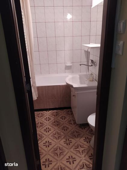 Apartament cu 2 camere decomandat în Micro 15