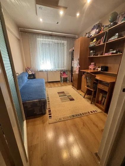 De vanzare apartament cu 3 camere pe str. Depozitelor - 2