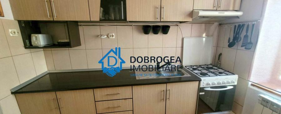 ZONA CENTRALA- CASA LA SOL, SUPRFATA 139 MP, TEREN 646 MP. - 12