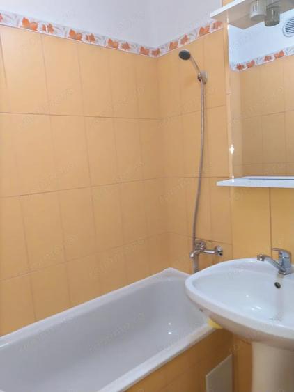 Ofer spre inchiriere garsoniera in zona Sebastian - 2