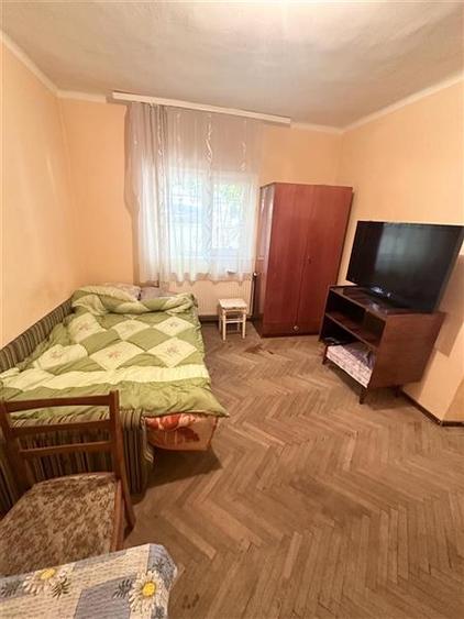 Casă individuală cu 4 camere cu Canalizare în Coiciu