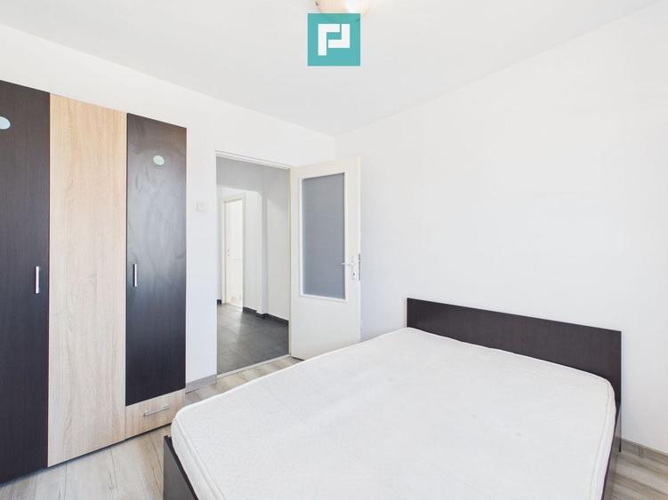 Apartament cu 3 camere, mobilat în Central