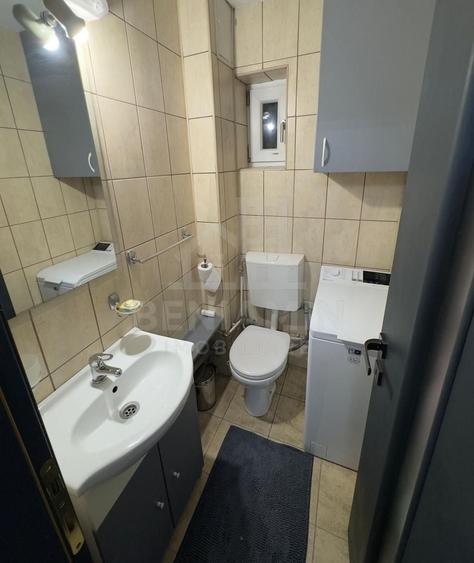 Apartament cu 2 camere semidecomandat, mobilat în 1 Mai