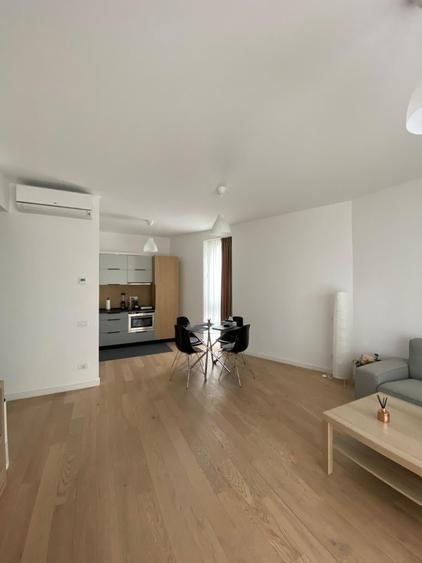 Apartament cu 3 camere semidecomandat, mobilat în Herăstrău