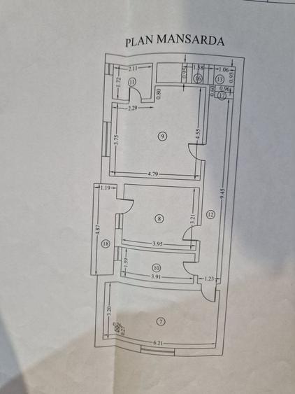 Casă cu 4 camere decomandat în Central