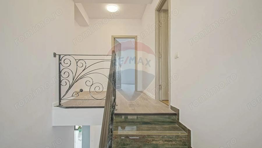 Casă cu 5 camere cu Teren 400 Mp în Bunloc