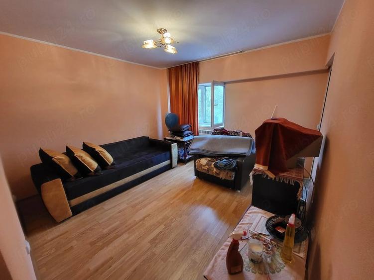 Garsonieră decomandată în Mazepa 1