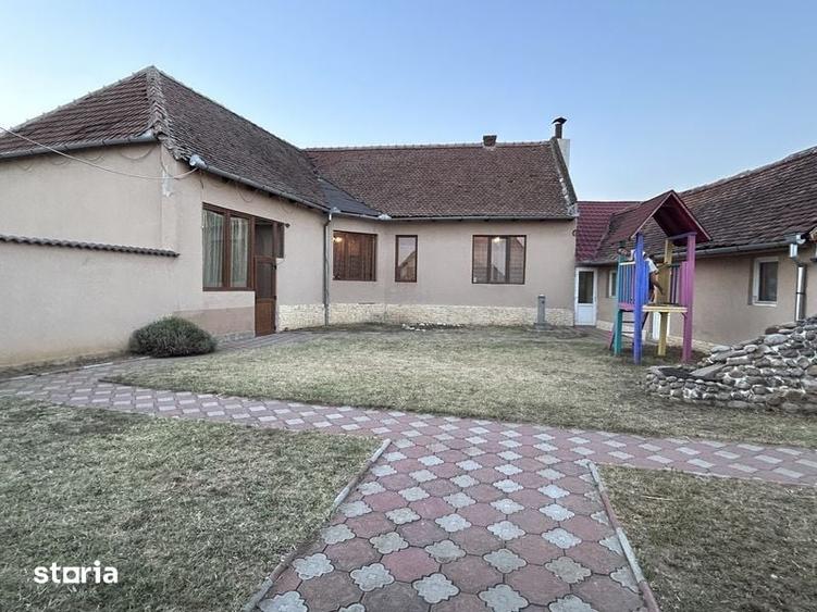 Casă cu 4 camere cu Teren 200 Mp în Cociuba Mare
