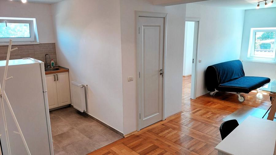 Apartament cu 2 camere semidecomandat în Cotroceni