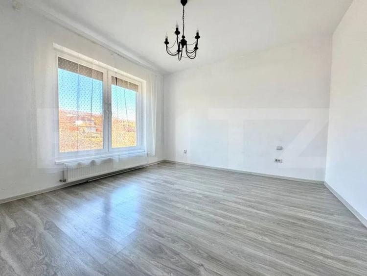 Casă cu 4 camere cu Teren 80 Mp în Central