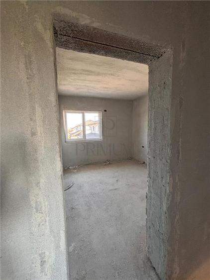 Duplex cu 5 camere cu Canalizare în Moșnița Nouă