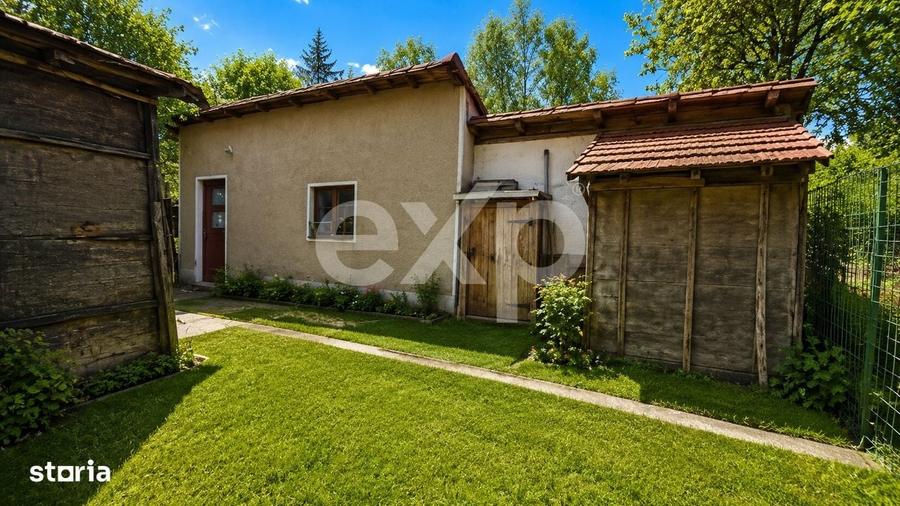Casă cu 4 camere în Clăbucet