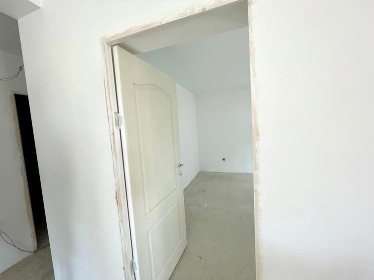 Casă individuală cu 4 camere cu Teren 1100 Mp în Central
