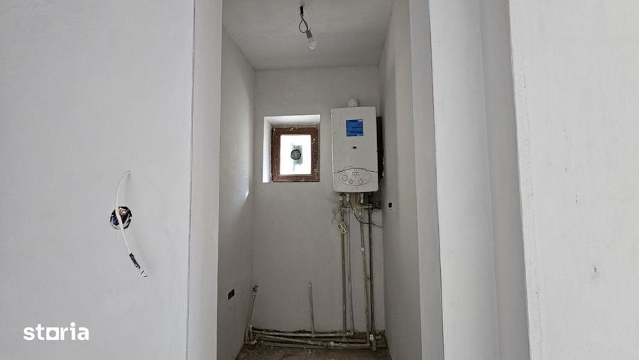Casă cu 3 camere cu Teren 720 Mp în Păcurari