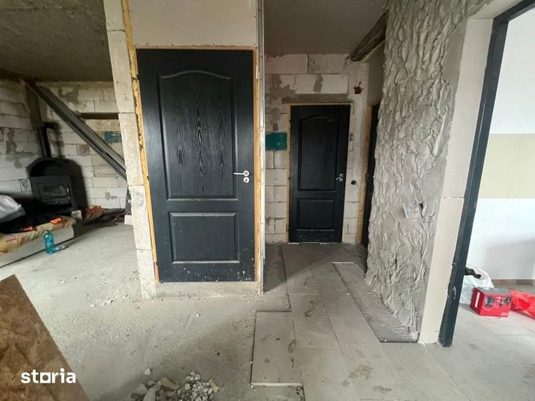 Casă cu 5 camere cu Teren 500 Mp în Chinteni
