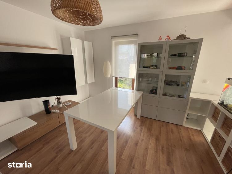 Casă cu 4 camere cu Teren 250 Mp în Central