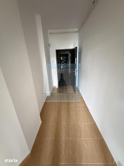 Apartament cu 2 camere decomandat în Triaj