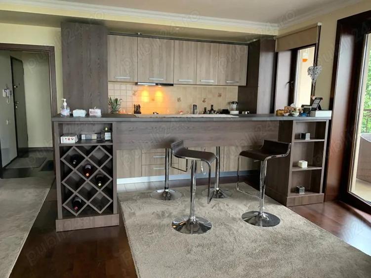 Apartament cu 3 camere decomandat în Centrul Istoric