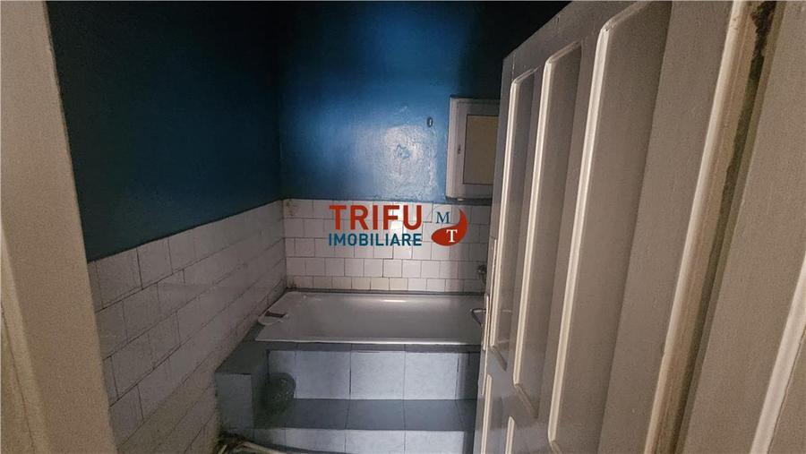 Casă individuală cu 7 camere cu Canalizare în Tolstoi
