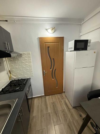 Apartament cu 2 camere decomandat în Exterior Vest