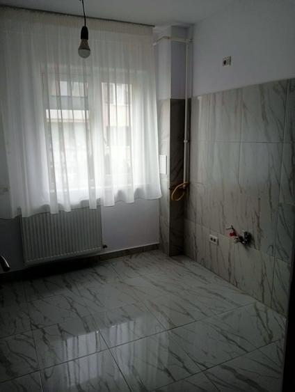 Apartament cu 2 camere semidecomandat în Precista