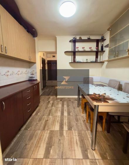 Apartament cu 3 camere decomandat în Lotus
