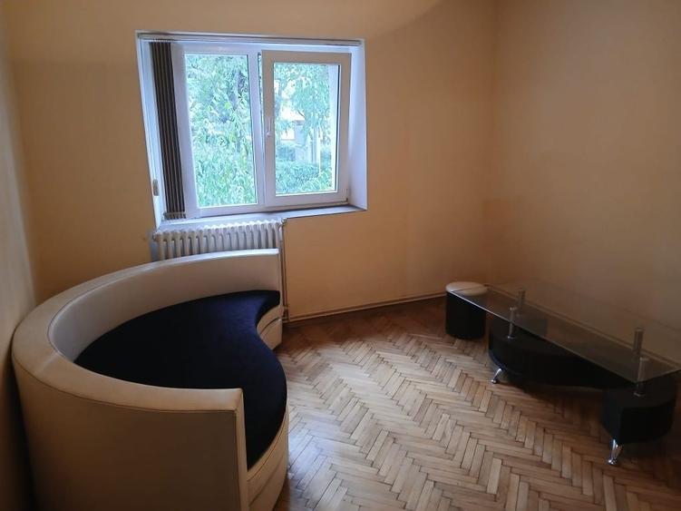 Apartament cu 2 camere decomandat în Zorilor
