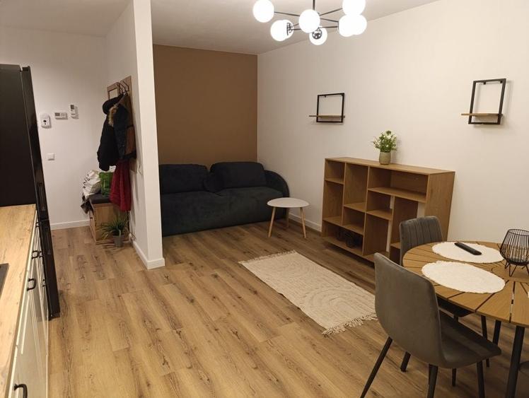 Apartament cu 2 camere decomandat în Iris