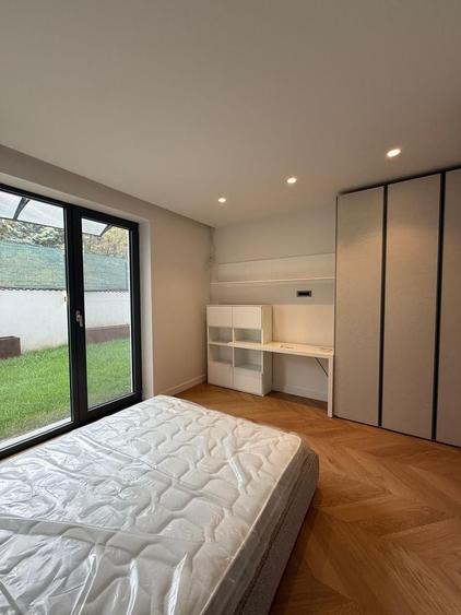 Apartament cu 4 camere în Iancu Nicolae