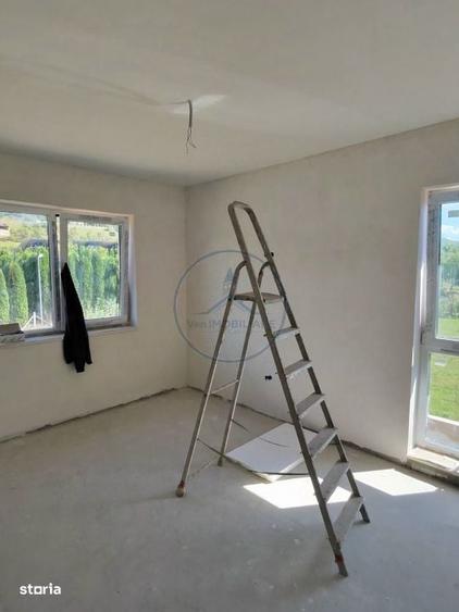 Casă cu 4 camere cu Teren 350 Mp în Central