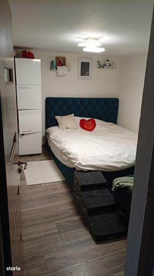 Casă cu 3 camere în Curmătura