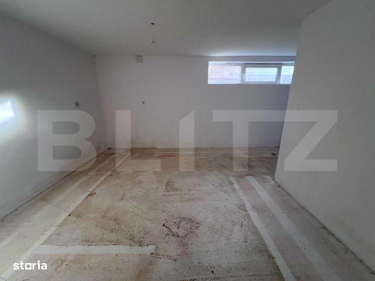 Spațiu comercial, de 345 mp, în Central