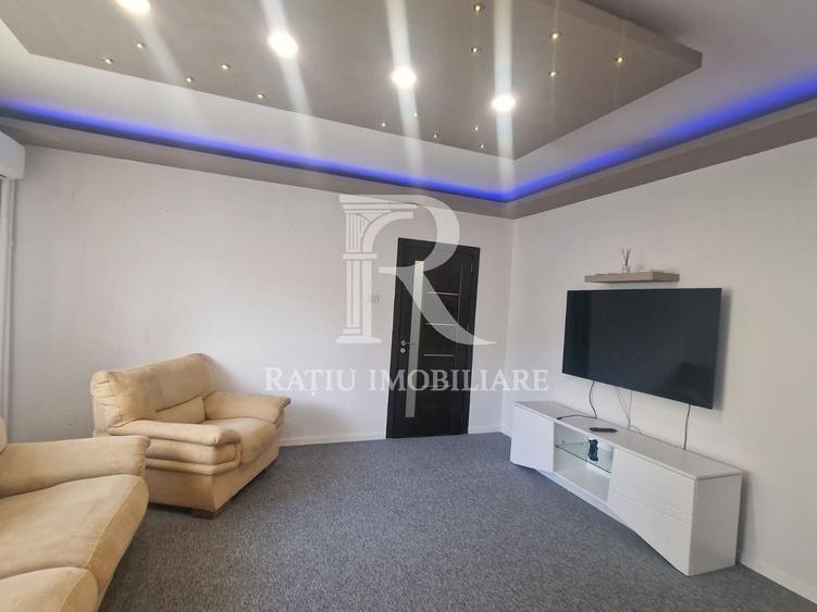 Apartament cu 4 camere decomandat, mobilat în Rogerius