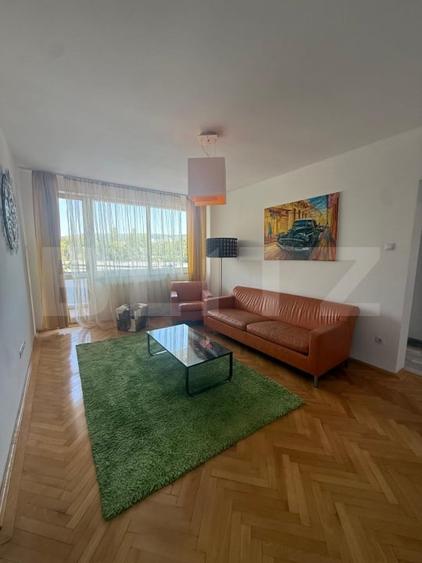 Apartament cu 3 camere decomandat, mobilat în Aleea Carpați