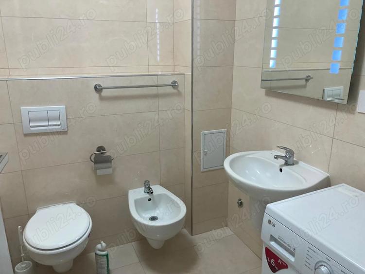 Apartament cu 3 camere decomandat, mobilat în Nufărul