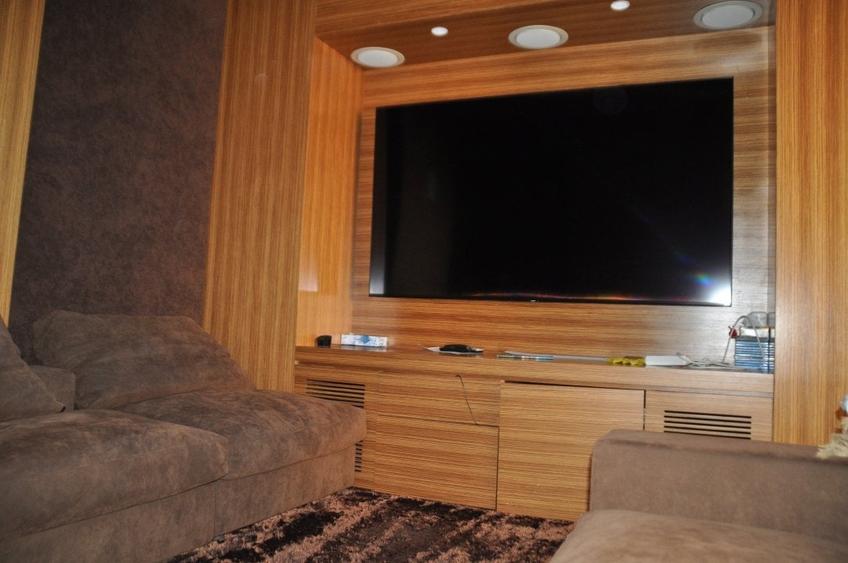 Apartament cu 6 camere semidecomandat, mobilat în Herăstrău