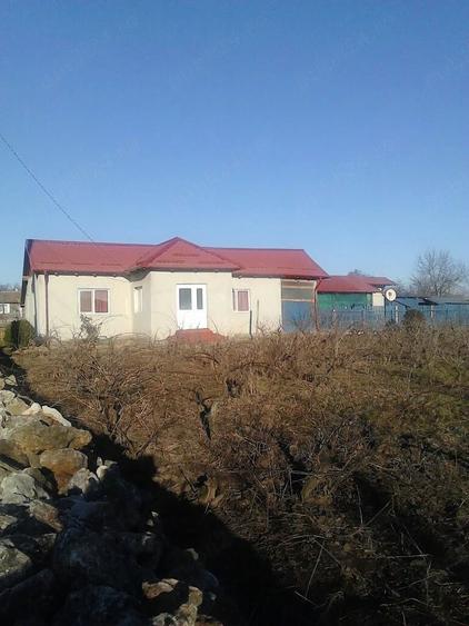 Casă cu 6 camere cu Teren 1700 Mp în Darabani