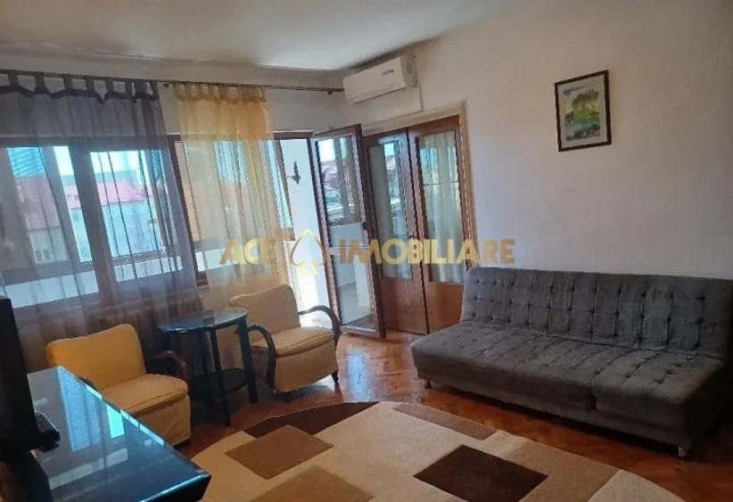 Apartament cu 3 camere semidecomandat, mobilat în Calea Călărașilor
