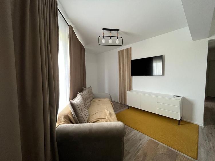 Apartament cu 3 camere decomandat în Sânpetru