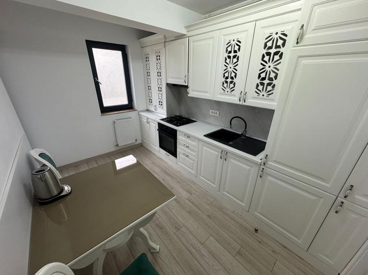 Apartament cu 2 camere decomandat, mobilat în Tomis Plus