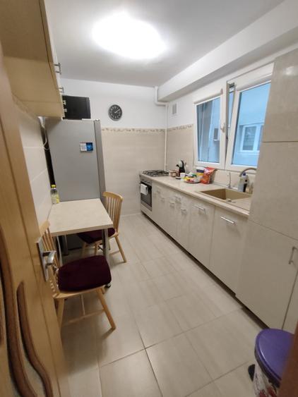 Apartament cu 2 camere decomandat, mobilat în Drumul Taberei
