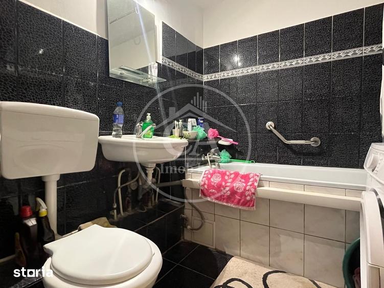 Apartament cu 3 camere decomandat în Orașul Nou
