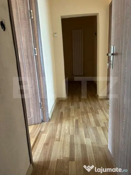 Casă cu 4 camere cu Teren 1480 Mp în Brădești