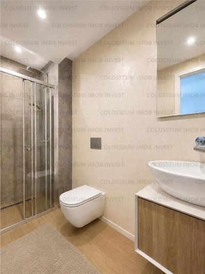 Apartament cu 3 camere decomandat în Tractorul