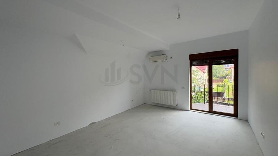 Casă individuală cu 6 camere cu Canalizare în Nord